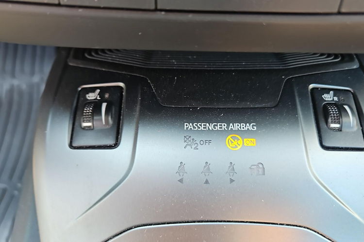 Toyota Avensis 1.8 147KM MS Edition S+ zdjęcie 21
