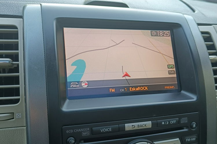 Nissan X-Trail 2.0 dCi LE 4X4, automat, skóra .150 KM, panorama, kamera, zmieniarka CD zdjęcie 31