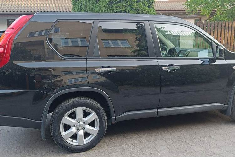 Nissan X-Trail 2.0 dCi LE 4X4, automat, skóra .150 KM, panorama, kamera, zmieniarka CD zdjęcie 7