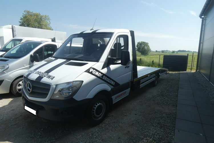 Mercedes Sprinter najazd autolaweta pomoc drogowa zdjęcie 2