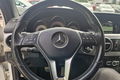 samochód osobowy Mercedes zdjęcie 20