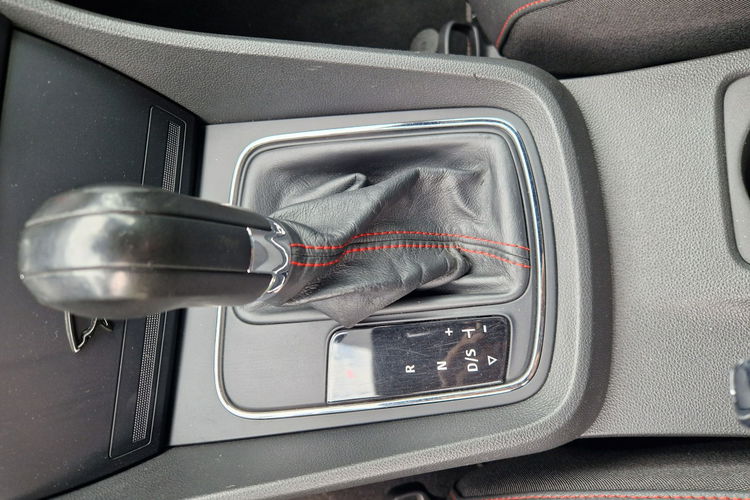 Seat Leon . Automat. Wersja FR. Full Led. Pół-skóra. Klimatronik. zdjęcie 19