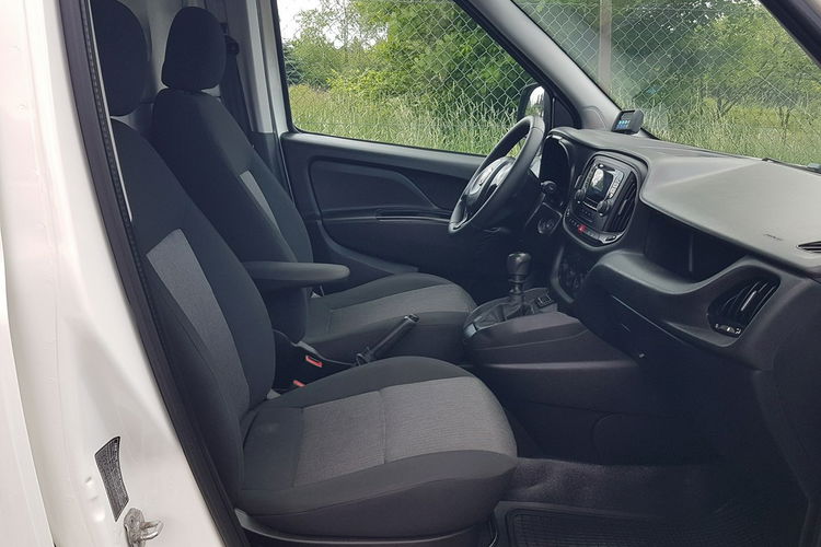 Fiat Doblo MAXI CHŁODNIA IZOTERMA AGREGAT DŁUGI L2H1 KLIMA FUNKCJA GRZANIA zdjęcie 23