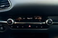 samochód osobowy Mazda zdjęcie 24