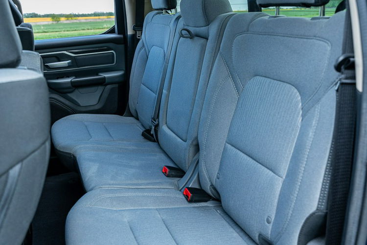 RAM Dodge RAM 1500 5.7 V8 4x4 BLUE 2019r zdjęcie 32