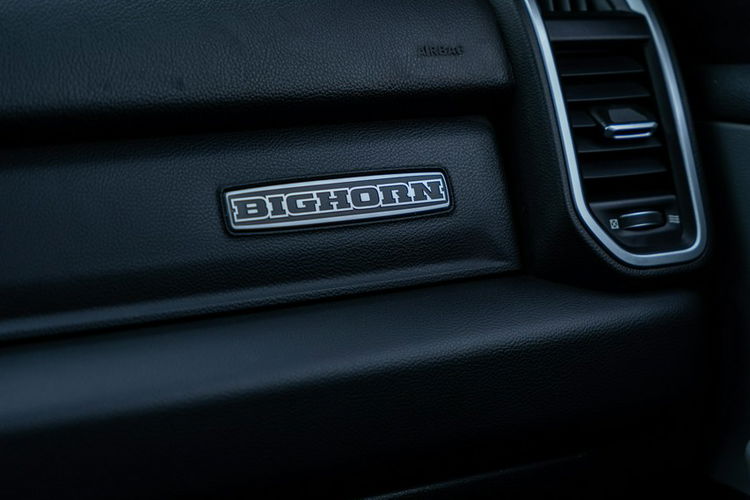 RAM Dodge RAM 1500 5.7 V8 4x4 BLUE 2019r zdjęcie 35