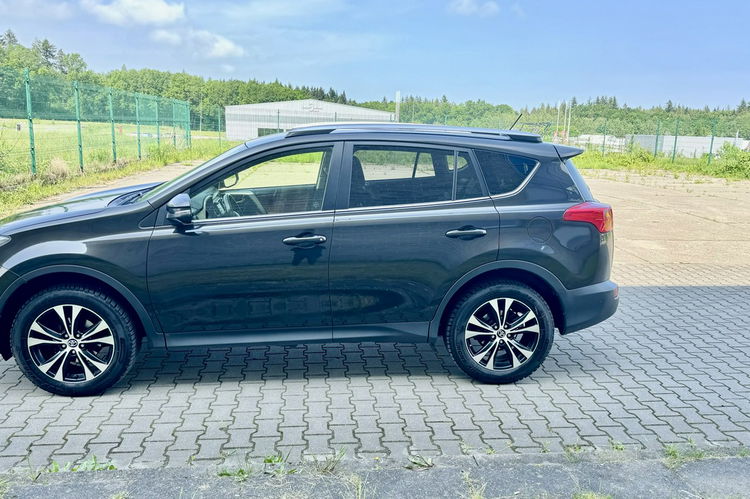 Toyota RAV-4 2.0d4d sól+individual 4x4 skóry ledy Navi kamera jedyna taka zamiana zdjęcie 9