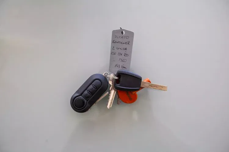 Fiat Ducato 2.3 130KM KONTENER + WINDA zdjęcie 16