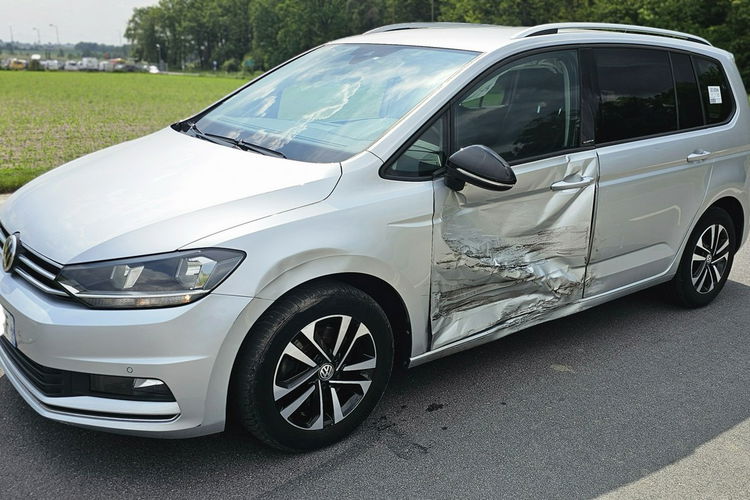 Volkswagen Touran 1.5 TFSI 7 osobowy 60Tys km zdjęcie 8