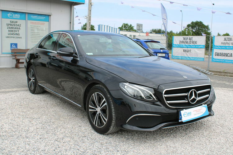 Mercedes E 220 Business Edition Led Kamera F-vat Krajowy Gwarancja zdjęcie 3