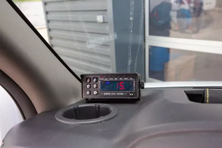 Renault Master L3H2 CHŁODNIA 0 C Izoterma Atest PZH zdjęcie 10