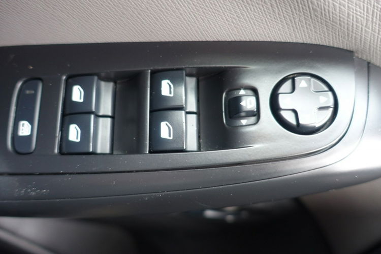 Citroen C4 SpaceTourer Fv 23% / Pełny Serwis / I rej. 28.12.2018 / REZERWACJA zdjęcie 16