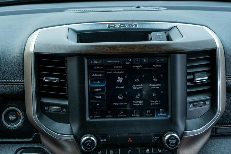 RAM Dodge RAM 1500 / 4x4 / Bogato wyposażony / 5.7 V8 Oryginalny Przebieg zdjęcie 11
