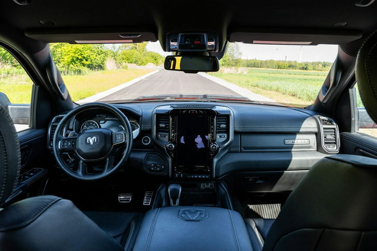 RAM Dodge RAM 1500 /RAM Dodge 5.7 GT Crew Cab Laramie 2022 zdjęcie 26