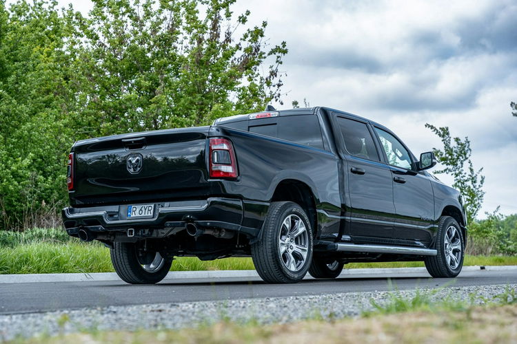 RAM Dodge RAM 1500 / 4x4 / Bogato wyposażony / 5.7 V8 Oryginalny Przebieg zdjęcie 20