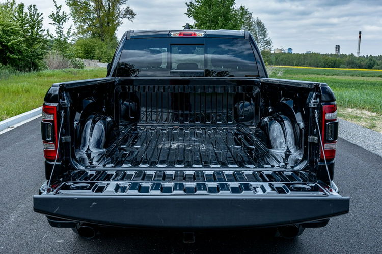 RAM Dodge RAM 1500 / 4x4 / Bogato wyposażony / 5.7 V8 Oryginalny Przebieg zdjęcie 26