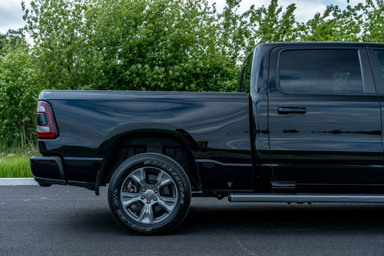 RAM Dodge RAM 1500 / 4x4 / Bogato wyposażony / 5.7 V8 Oryginalny Przebieg zdjęcie 4
