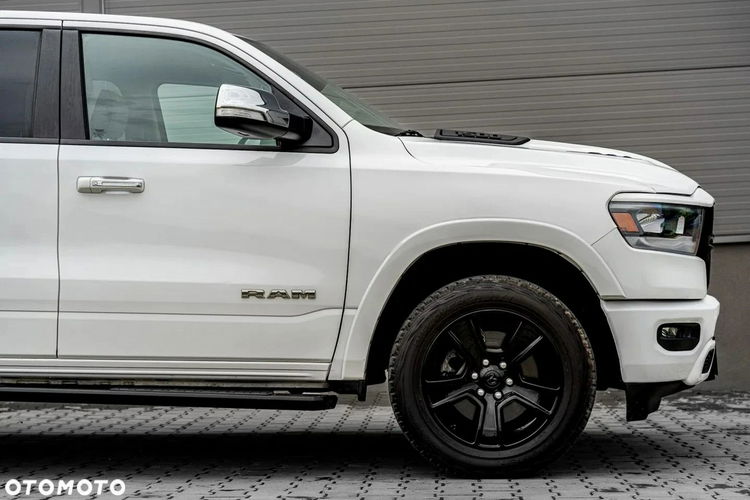 1500 DODGE RAM 1500 LARAMIE 5.7 PIĘKNE WNĘTRZE BOGATO WYPOSAŻONY 2020R. zdjęcie 16