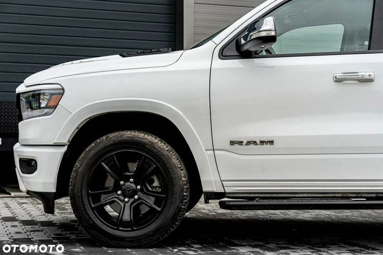 1500 DODGE RAM 1500 LARAMIE 5.7 PIĘKNE WNĘTRZE BOGATO WYPOSAŻONY 2020R. zdjęcie 20