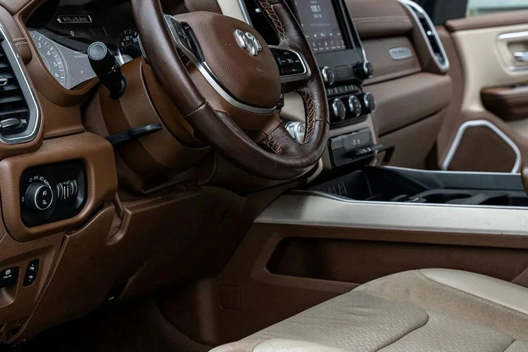 1500 DODGE RAM 1500 LARAMIE 5.7 PIĘKNE WNĘTRZE BOGATO WYPOSAŻONY 2020R. zdjęcie 33