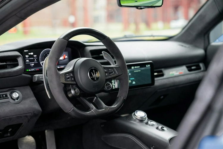 Maserati inny MC20 587KM 2022 FULL CARBON 1000KM PRZEBIEG zdjęcie 19