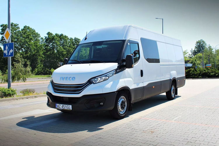 Iveco Daily 35S18 HiMatic 7- osobowa brygadówka / zabudowa Carpol zdjęcie 4