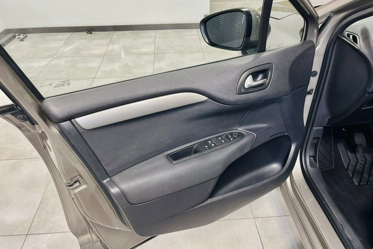 Citroen C4 1.6 e-HDI 100PS Lift Tendance LED Alu 16 Navi Klimatronic Z Niemiec zdjęcie 12