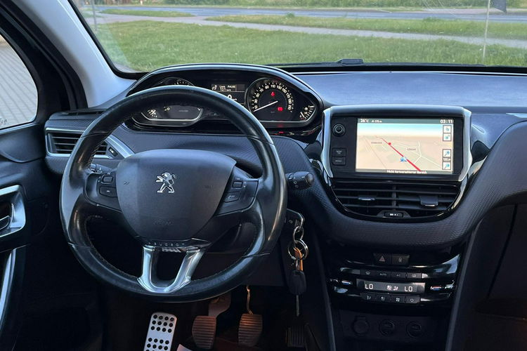 Peugeot 2008 Benzyna Panorama Skóra Gwarancja zdjęcie 20