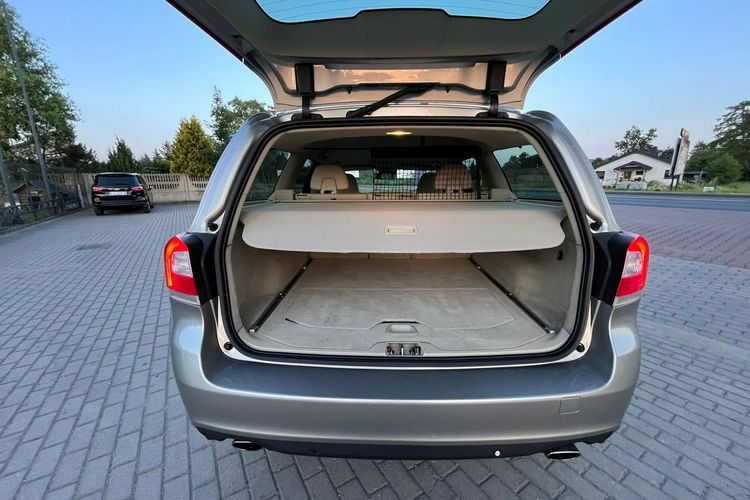 Volvo V70 Salon Polska BDB stan Summum zdjęcie 29