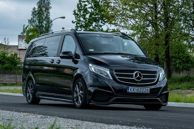 inny Mercedes klasa V MERCEDES-BENZ KLASA V 250 D 4-MATIC EXCLUSIVE 7G-TRON zdjęcie 7