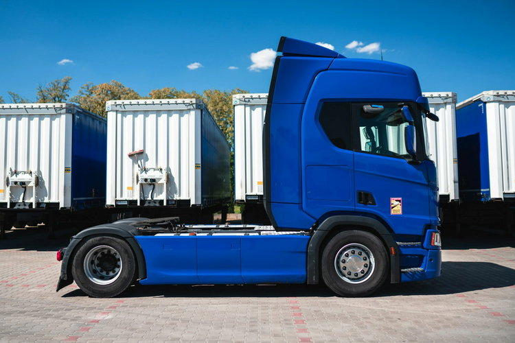 R450 SCANIA R450 SALON POLSKA BEZWYPADKOWY DŁUGA RAMA ZBIORNIKI 1400L zdjęcie 4