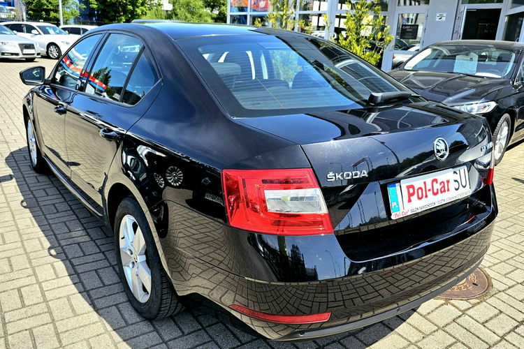 Skoda Octavia pierwszy właścieciel, serwis, bogata wersja zdjęcie 6