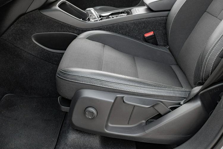 Volvo XC 40 WD9470M # T3 Inscription NAVI K.cofania 2 stref klima Salon PL VAT 23% zdjęcie 14