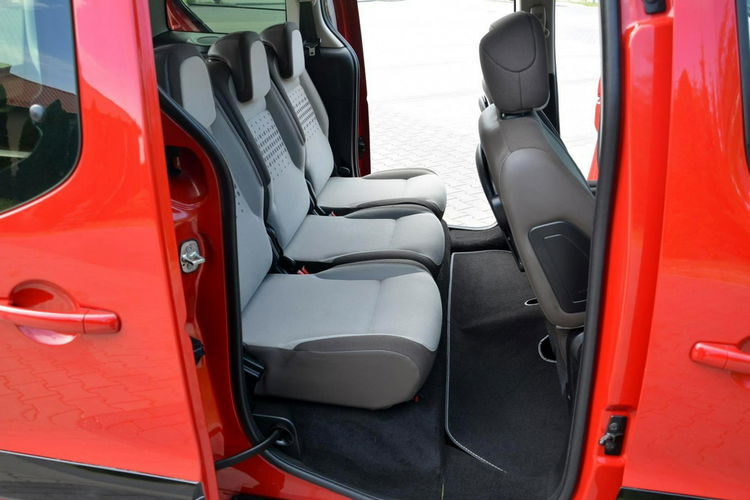 Citroen Berlingo 1.6HDI(114KM) lift Multispace Ledy Relingi Parltronic Hak Alu 16 zdjęcie 16