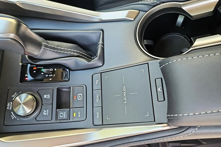 Lexus NX 300h 197KM ELEGANCE BUSINESS AWD, salon Polska, gwarancja, FV23% zdjęcie 17