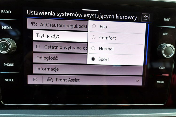 Volkswagen T-Roc 150km AUTOMAT IQLED+Kamera 3Lata GWARANCJA 1wł Kraj Bezwypadkowy FV23% 4x2 zdjęcie 47