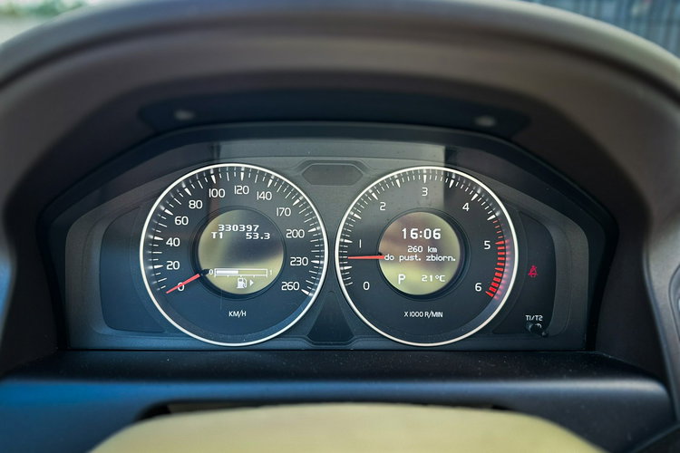 Volvo XC 60 Salon Polska - II Właściciel - 2.4 D zdjęcie 14