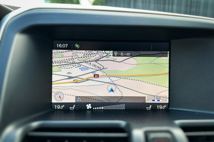 Volvo XC 60 Salon Polska - II Właściciel - 2.4 D zdjęcie 16