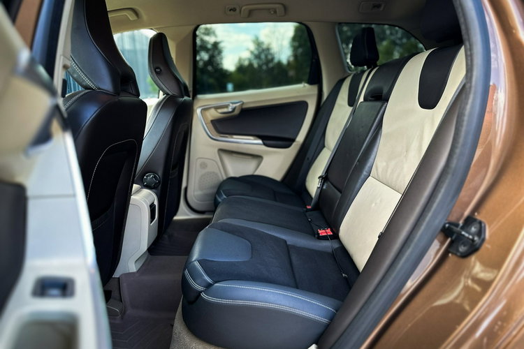 Volvo XC 60 Salon Polska - II Właściciel - 2.4 D zdjęcie 8