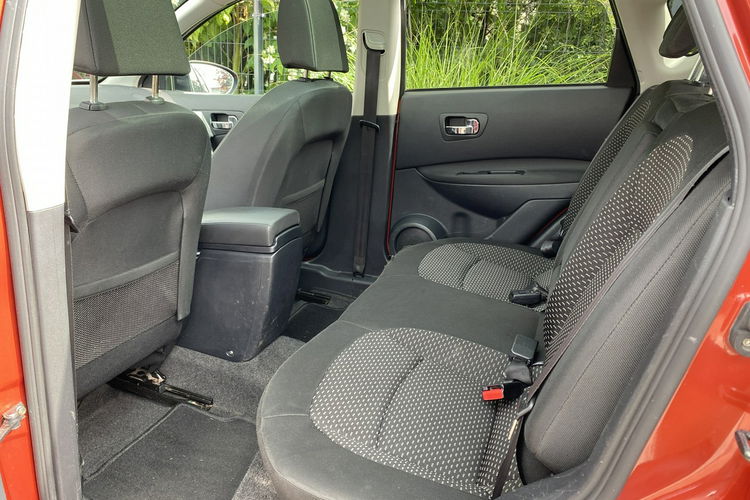 Nissan Qashqai 4X4. Zadbany Bezwypadkowy Niski oryginalny przebieg zdjęcie 13