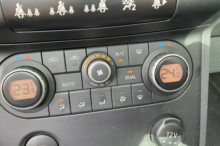 Nissan Qashqai 4X4. Zadbany Bezwypadkowy Niski oryginalny przebieg zdjęcie 16