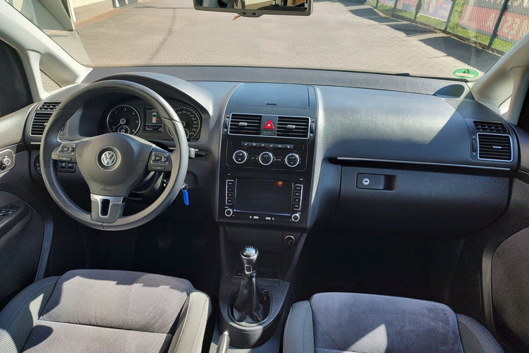 Volkswagen Touran 2.0 TDi 140KM Klimatronic Navi OPŁACONY GWARANCJA zdjęcie 16