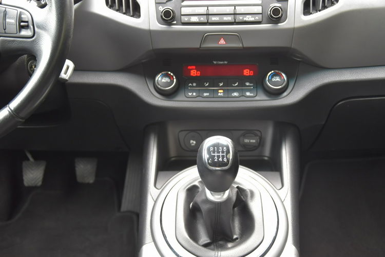 Kia Sportage 1.6 Benzyna Gwarancja Bogate Wyposażenie Zadbane zdjęcie 21