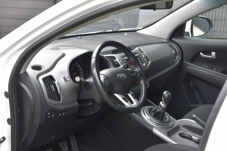 Kia Sportage 1.6 Benzyna Gwarancja Bogate Wyposażenie Zadbane zdjęcie 9