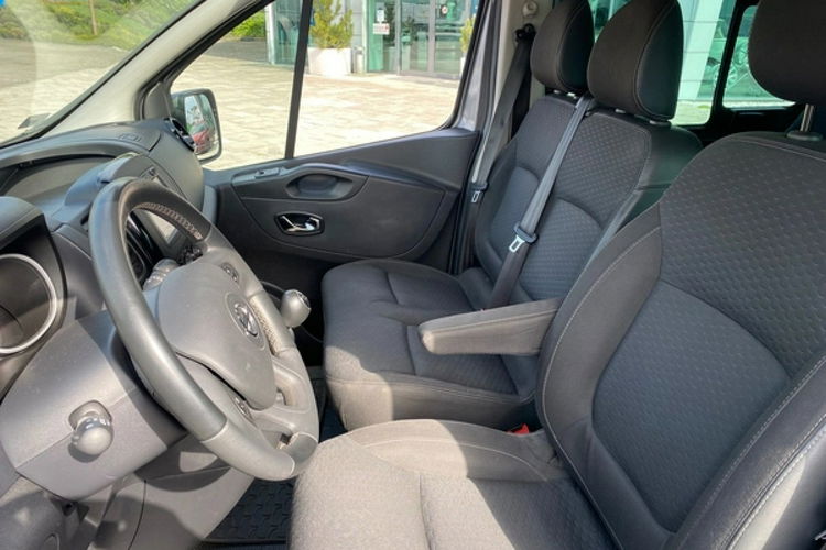 Opel Vivaro Tourer 1.6 CDTI L2 / Polski Salon / 1wł / Opłaty / 9 MIEJSC zdjęcie 20