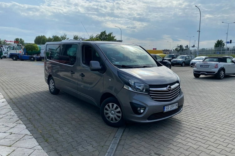 Opel Vivaro Tourer 1.6 CDTI L2 / Polski Salon / 1wł / Opłaty / 9 MIEJSC zdjęcie 4