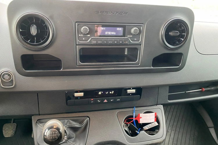 Mercedes Sprinter Maxi Long / Niskie km / Idealny pod kamper / Zabudowana paka / E6 zdjęcie 19