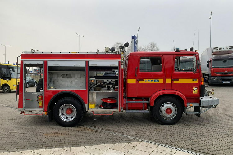 Volvo F613 STRAŻ POŻARNA - STAN BDB - POMPA Z PRZODU zdjęcie 22