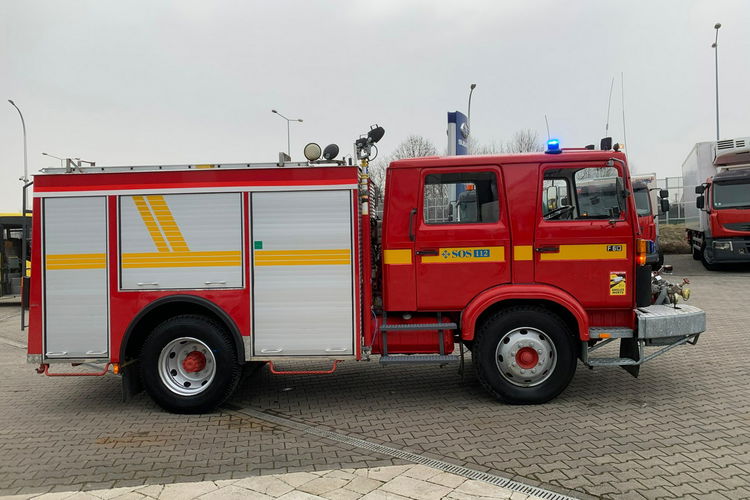 Volvo F613 STRAŻ POŻARNA - STAN BDB - POMPA Z PRZODU zdjęcie 4