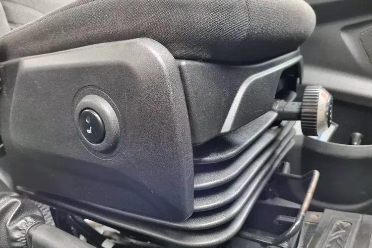 Iveco 70C17 Doka HDS 149999zł NETTO 3.0HPi/170KM zdjęcie 18